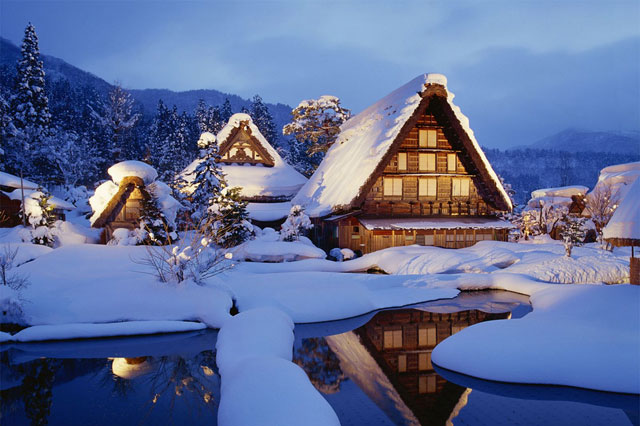 Làng cổ Shirakawa vào mùa đông Làng cổ Shirakawa vào mùa đông